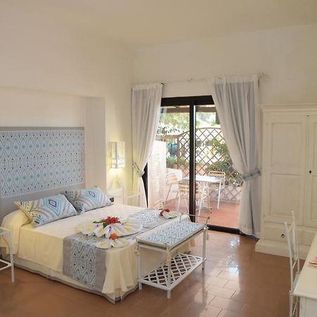 Hotel Altura Villasimius Exterior foto