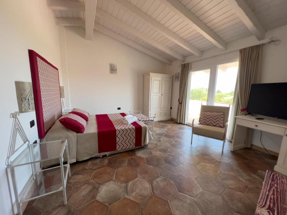 Hotel Altura Villasimius Exterior foto