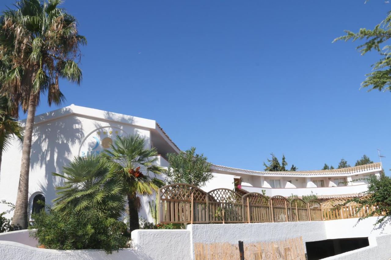 Hotel Altura Villasimius Exterior foto